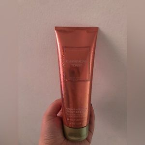 Bath and body works champagne toast lotion